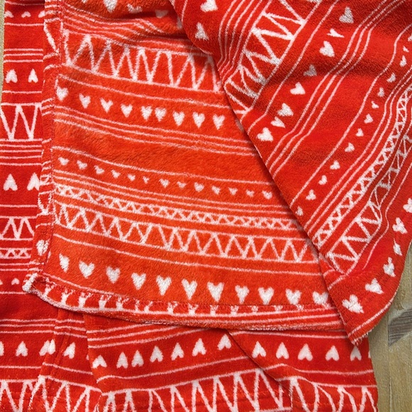 Valentine’s Day Plush Blanket - Picture 2 of 2